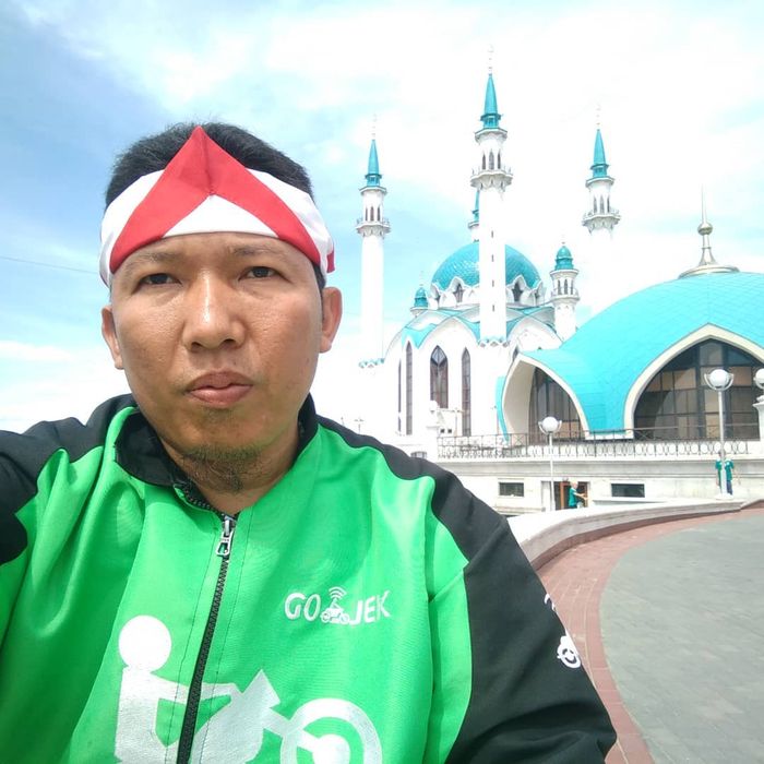 Roy Sunandar di Qolşärif Mosque