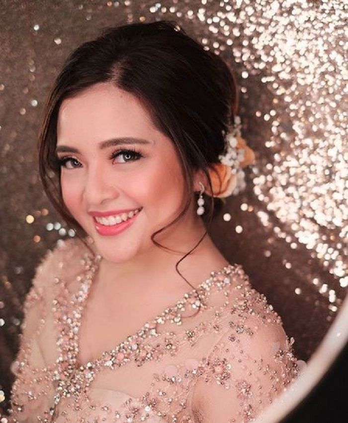 Penampilan Tasya Kamila di hari pertunangannya
