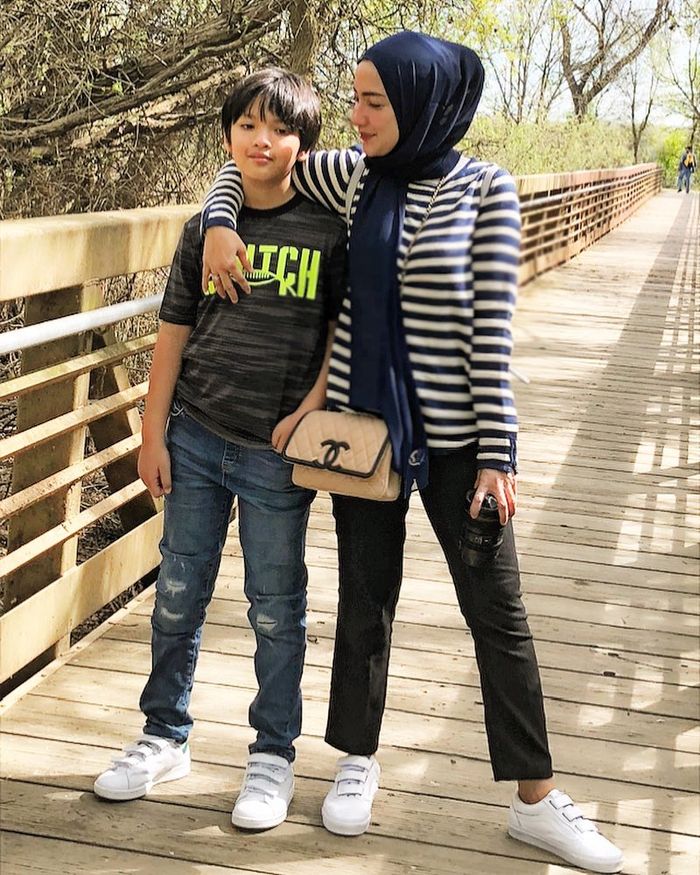 Tia Ivanka Berhijab