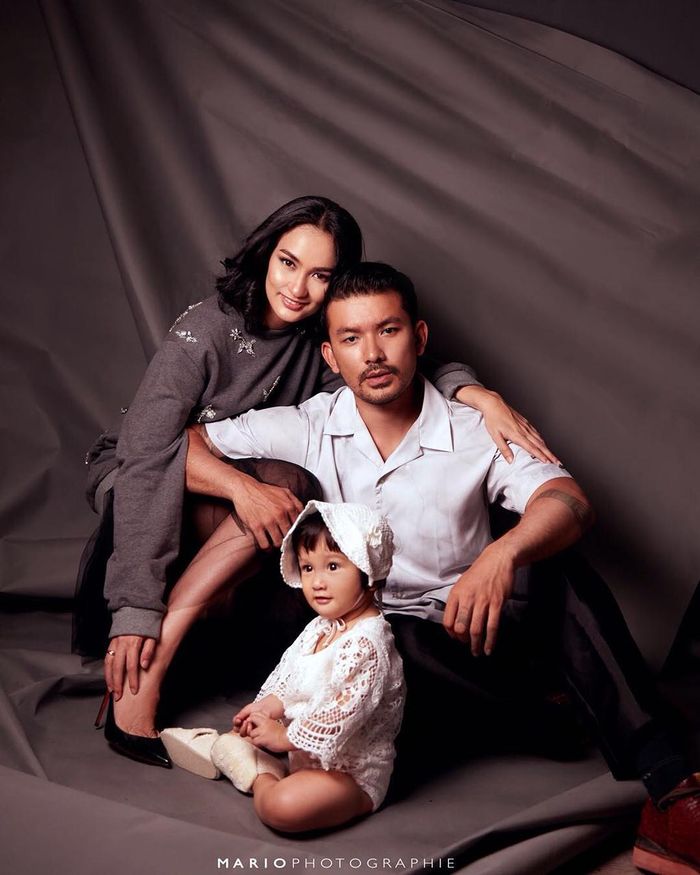 Atiqah Hasiholan, Rio Dewanto, dan Baby Salma