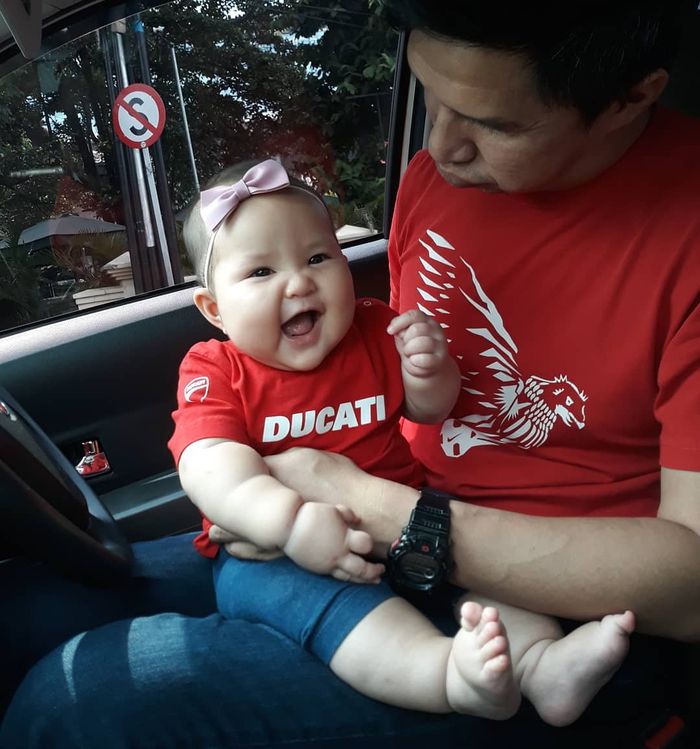 Edison Wardhana dan putrinya