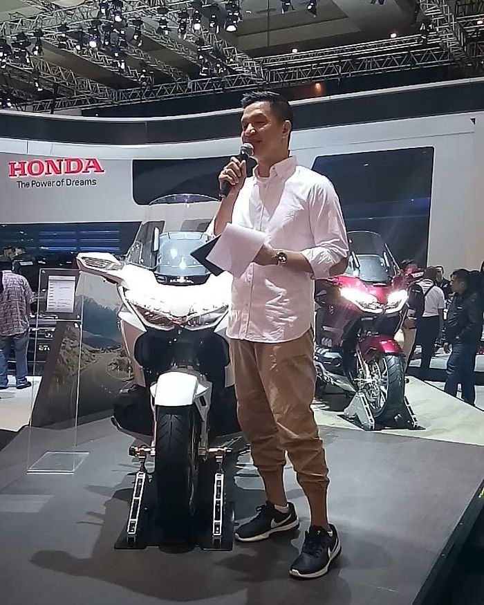 Edison Wardhana