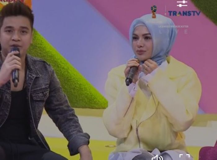 Nikita Mirzani mulai syuting dengan hijab