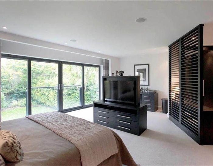Rumah Paul Pogba.