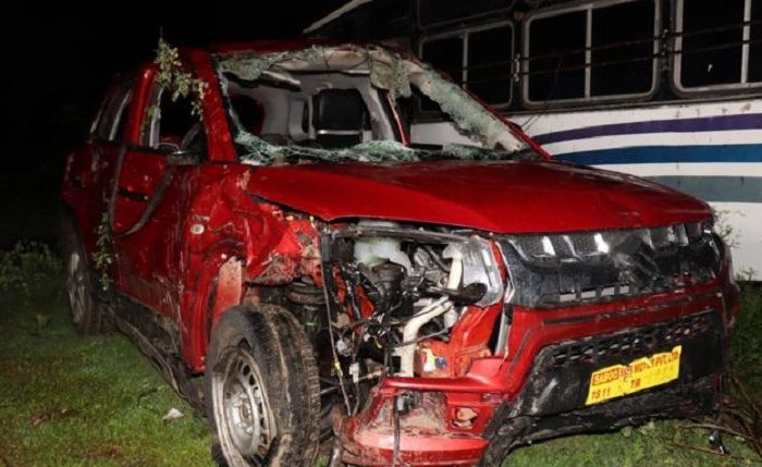 Mobil yang dikendarai Salman dan kawan-kawan rusak parah.