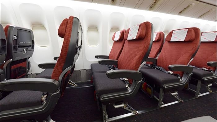 Japan Airlines memiliki kursi ekonomi