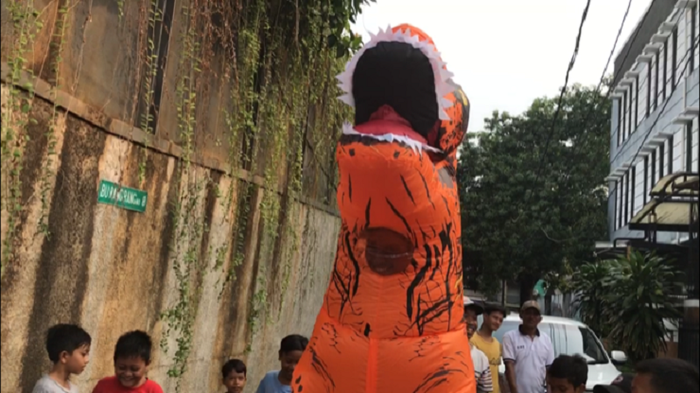 Penampakan Dinosaurus dari Kyle