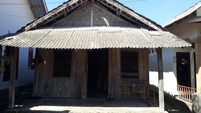 Rumah lama Zohri