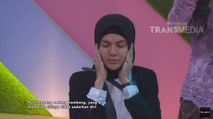 Nikita Mirzani pingsan 