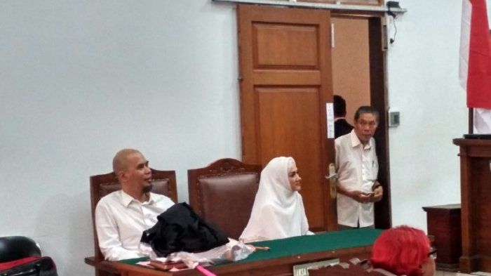 Ahmad Dhani dan Mulan Jameela