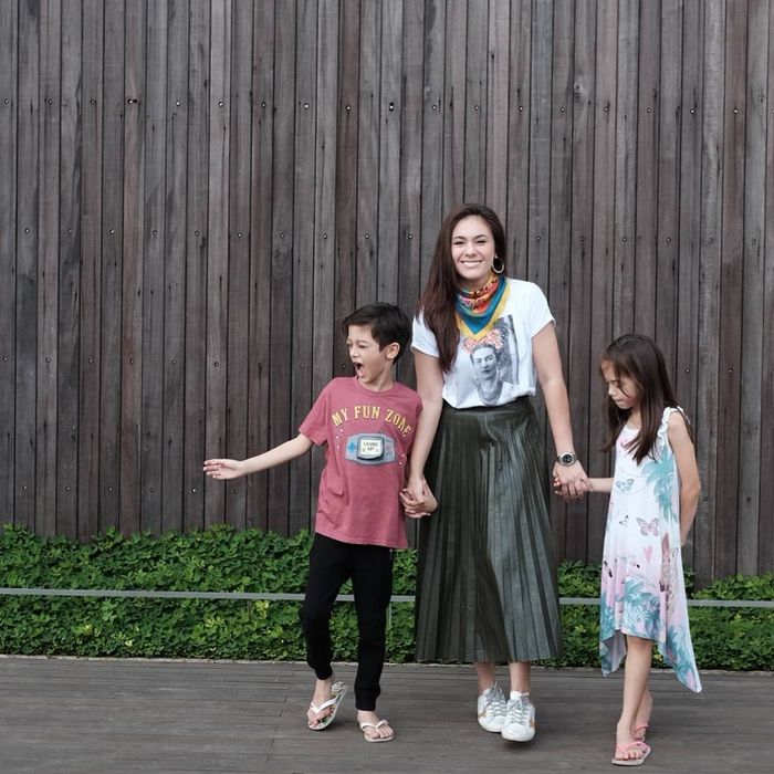 Wulan Guritno merupakan salah satu artis yang dinilai awet muda