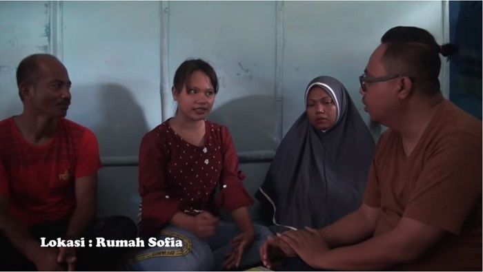 Ruang tamu di rumah Waode Sofia
