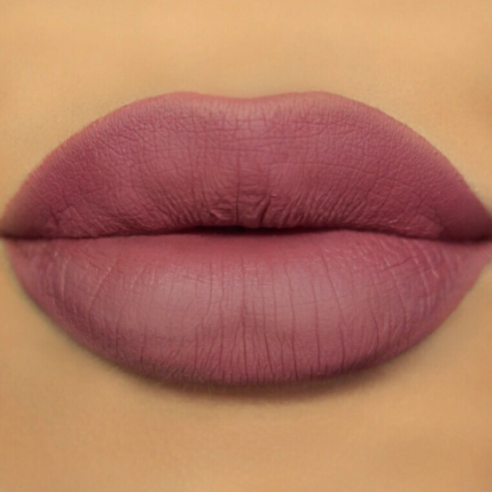 mauve lipstik