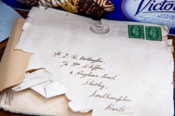 surat-surat masa pacaran yang masih disimpan