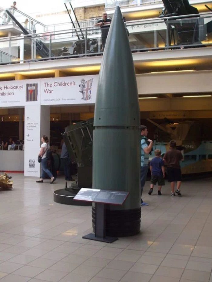 Granat yang digunakan oleh Schwerer Gustav (Imperial War Museum)