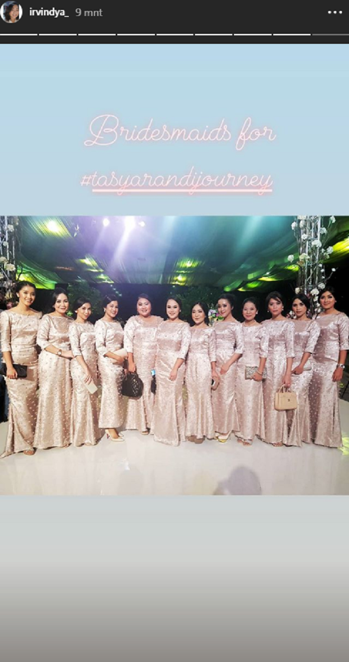 Penampilan para bridesmaid di acara Resepsi Tasya Kamila