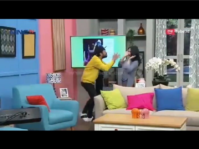 Reaksi Nagita Slavina saat Raffi Ahmad mencoba meyakinkan tidak cemburu dengan Ayu - youtube