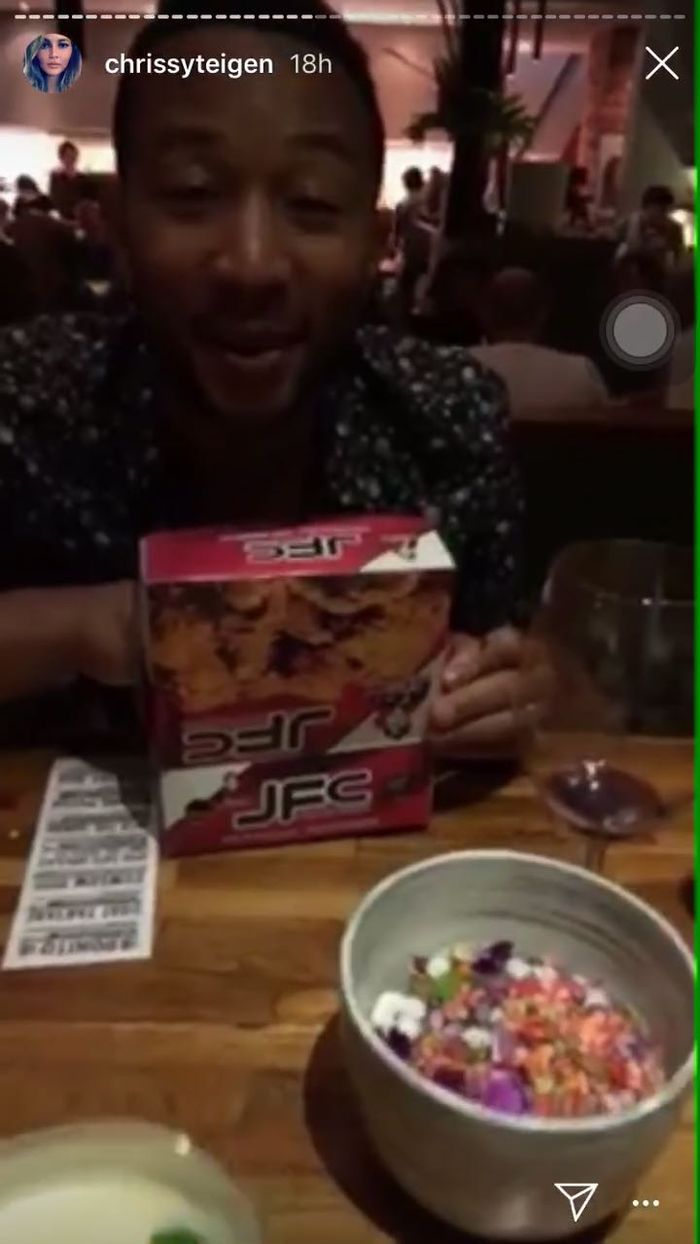 John Legend Makan Ayam JFC