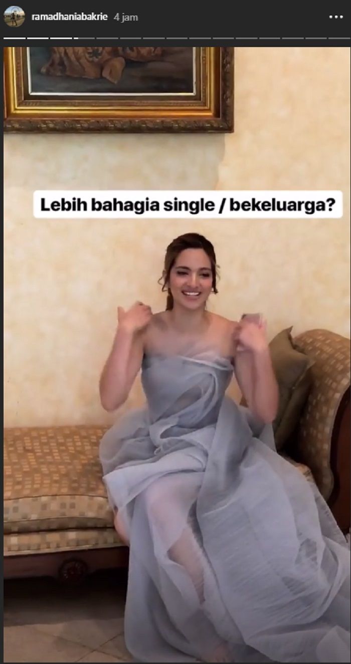 Instagram Story Nia - instagram.com/stories/ramadhaniabakrie