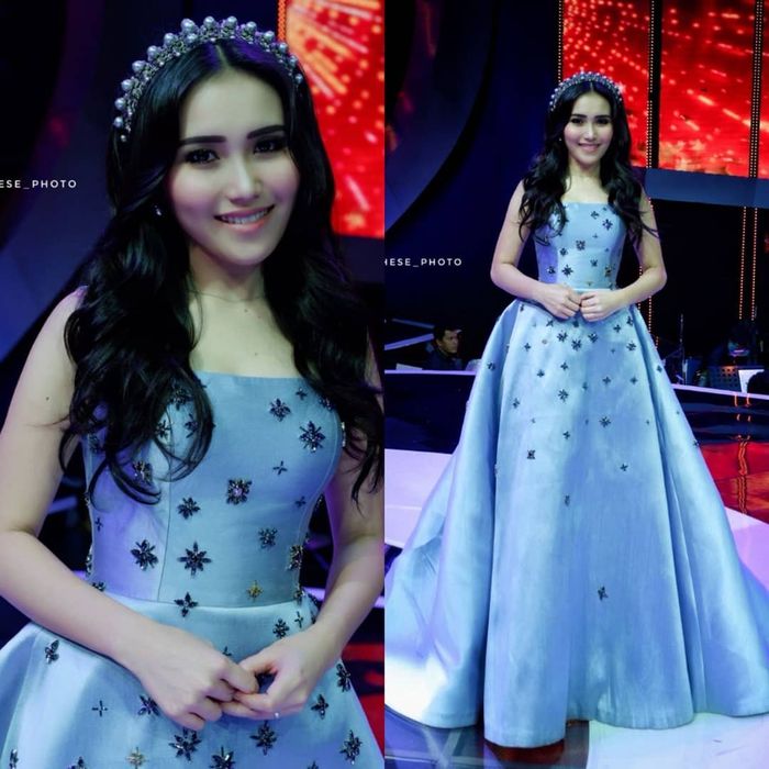 Ayu Ting Ting kenakan Crystal Sky Headpiece - instagram @diaryfashionstyle