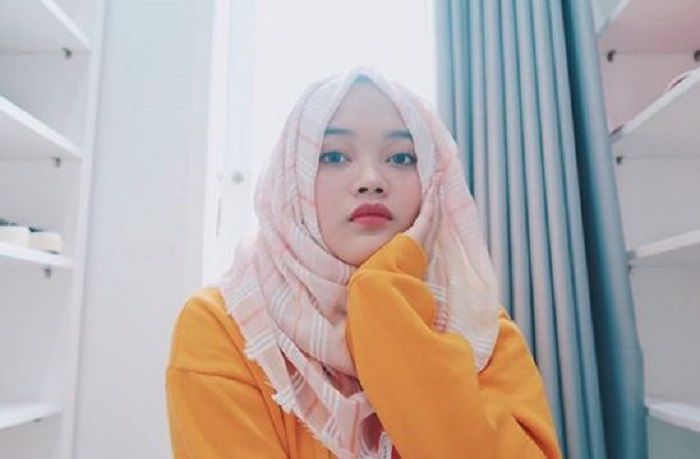 Putri Delina