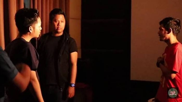 Bioskop pribadi Anang