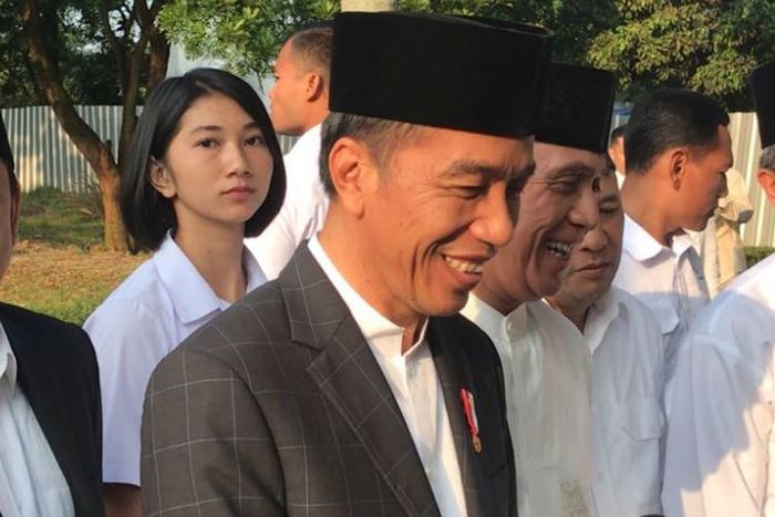 Serda Ambar saat mengawal Jokowi