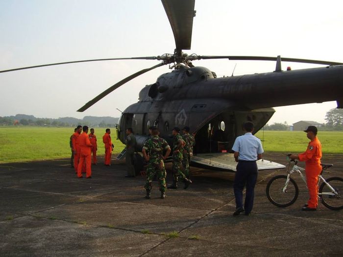 Heli Mi-17 TNI AD 