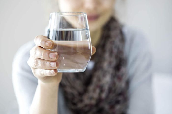 Minum air putih