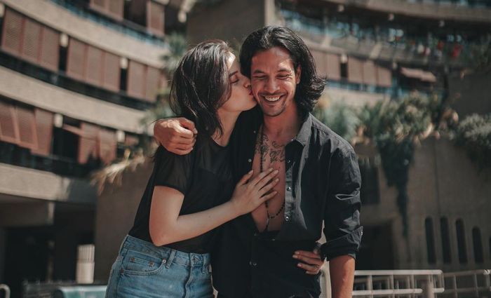 Kimberly Ryder dan Edward Akbar sudah resmi menikah pada Minggu (26/8/2018). Pernikahan ini digelar 