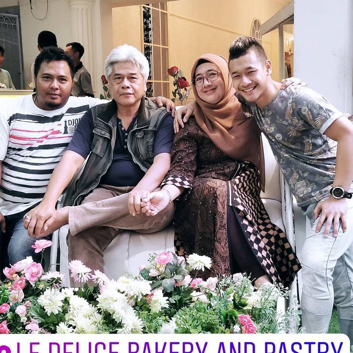 Hanifan bersama kedua orangtuanya yang juga atlet pencak silat