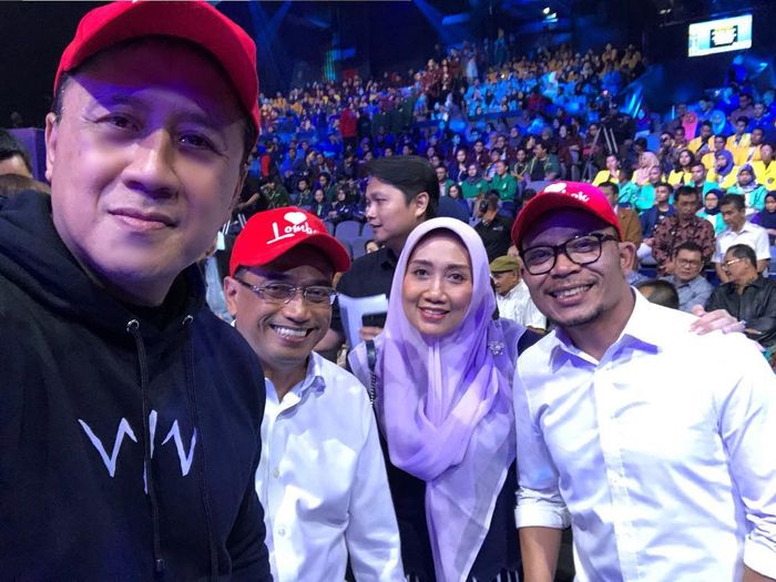Beberapa anggota Elek Yo Band