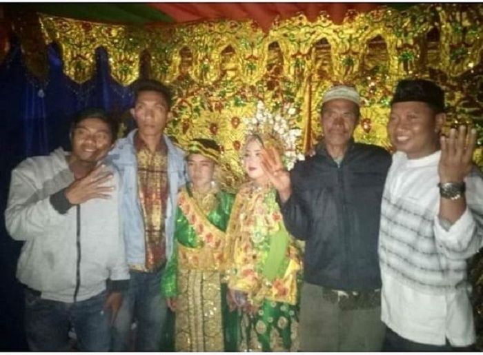 Prosesi usai akad nikah bocah SD dan gadi SMK di Sulsel