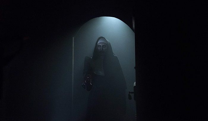 Sosok Valak dalam The Nun IMDb