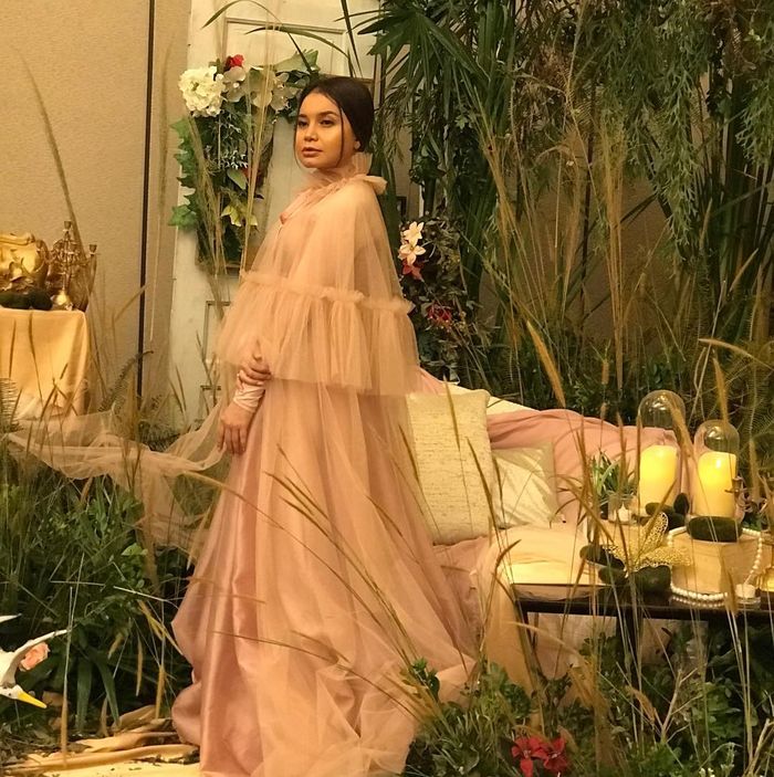 Behind the scene pemotretan Rossa