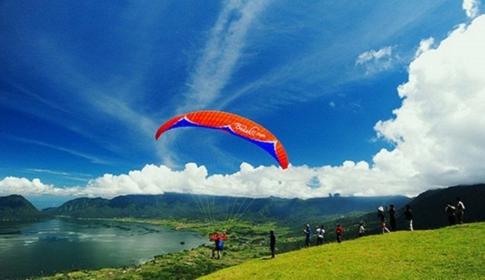 Paralayang di Matimali, Sigi, Sulawesi Tengah