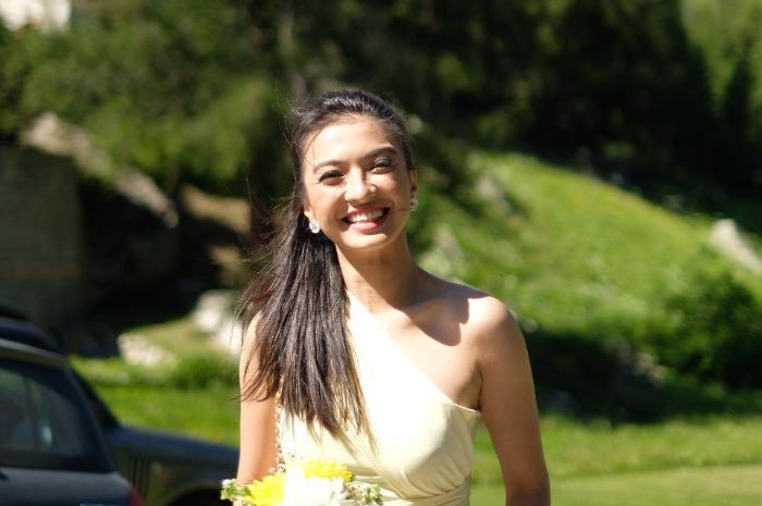 Kecantikan Raline Shah ternyata sudah terpancar sejak kecil loh!