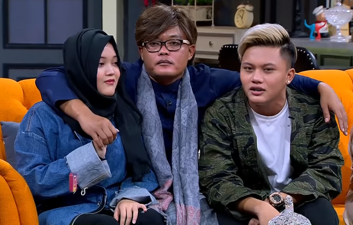 Sule dan kedua anaknya.