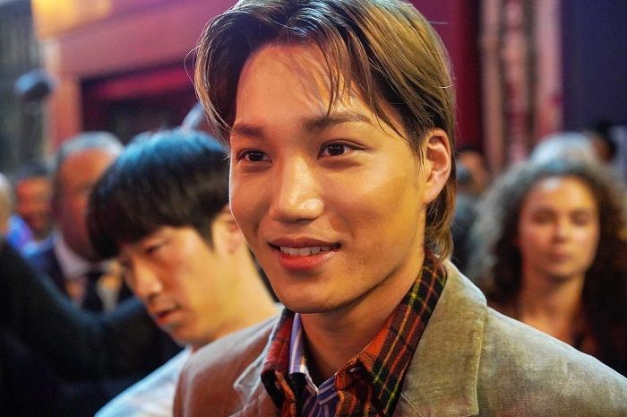 Kai EXO saat menghadiri fashion show Gucci di Paris Fashion Week 2018