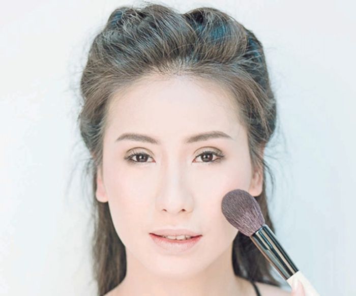 Makeup untuk hangout