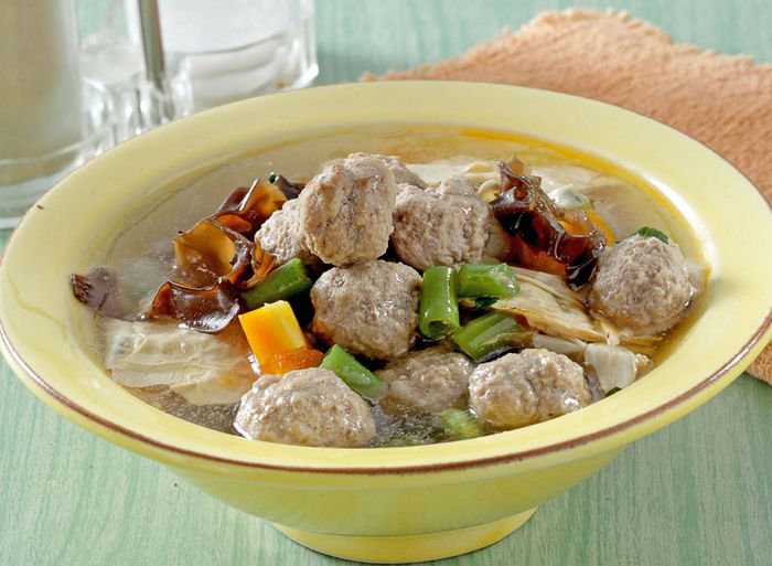 Sup Bola-Bola Daging Kembang Tahu