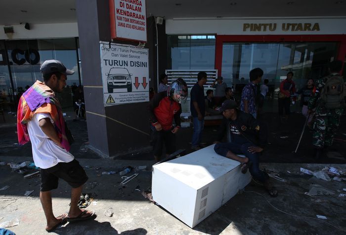 aksi penjarahan di Palu
