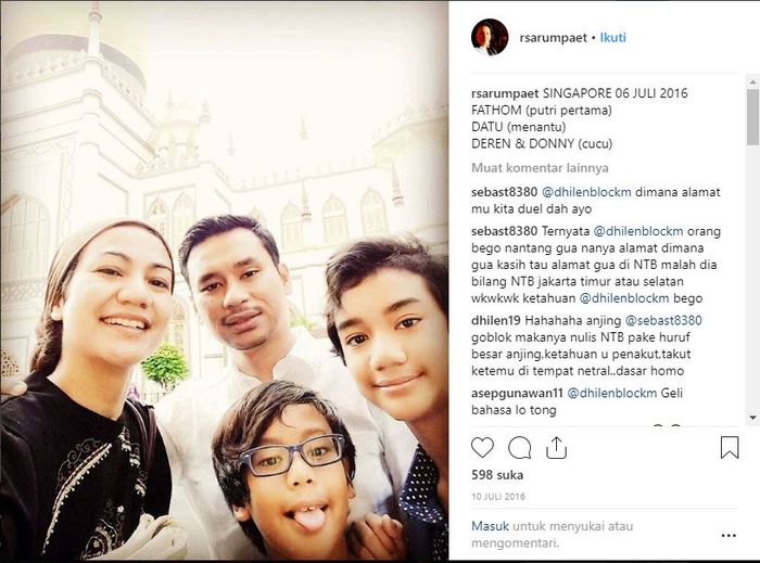 Fathom Saulina bersama suami dan anak-anaknya