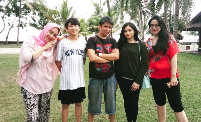 Keakraban anak Mulan Jameela dan keluarga Harry Nugraha