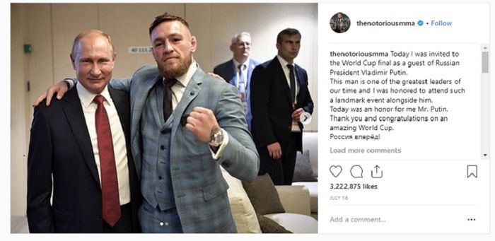 Conor McGregor mengunggah foto dirinya bersama Vladimir Putin.