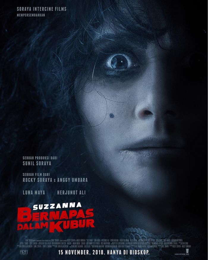 Film Bernapas Dalam Kubur yang diperankan oleh Luna Maya, yang menghidupkan kembali karakter Suzzana