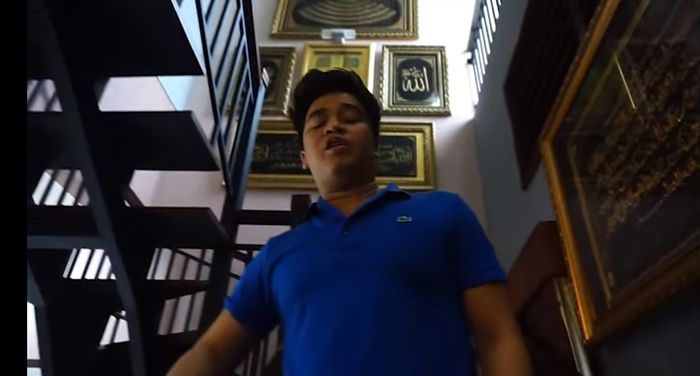 Setiap Sudut Terbingkai Ayat Suci, Intip Rumah Mewah Billy Warisan Almarhum Olga Syahputra!
