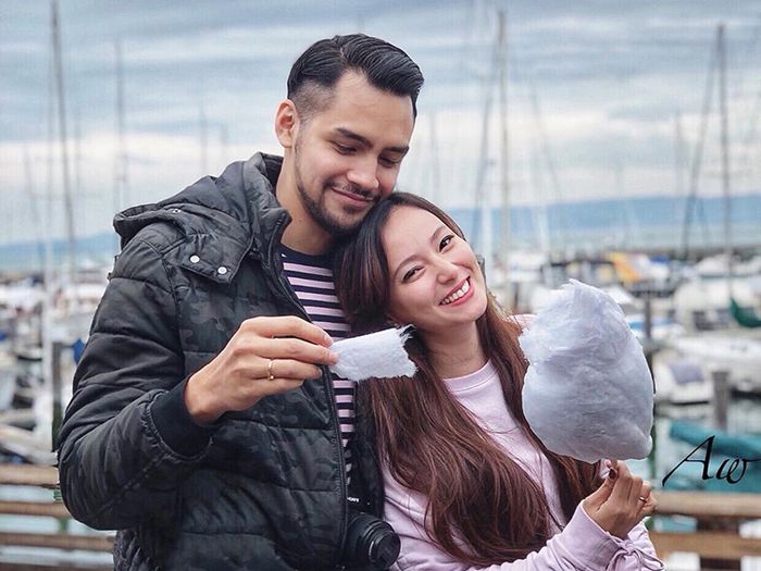 Asmirandah dan Jonas Rivanno memiliki kerajaan bisnis.