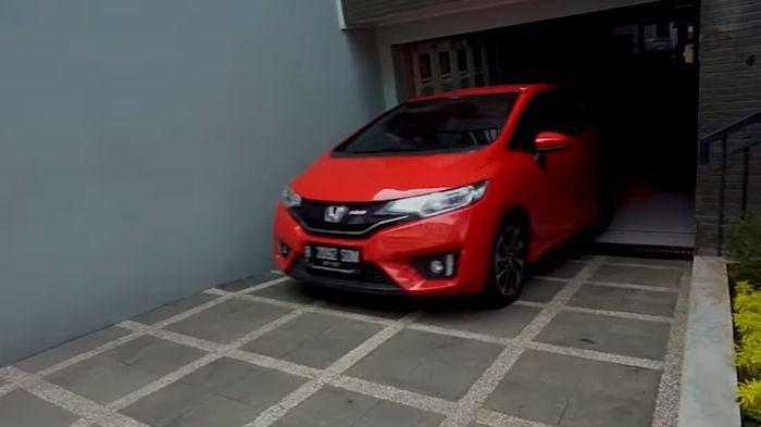 Setiap Sudut Terbingkai Ayat Suci, Intip Rumah Mewah Billy Warisan Almarhum Olga Syahputra!