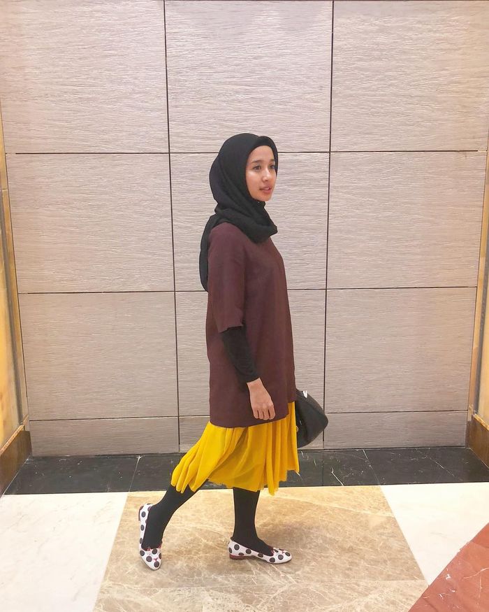 Tampilan chic ala Laudya Cynthia Bella